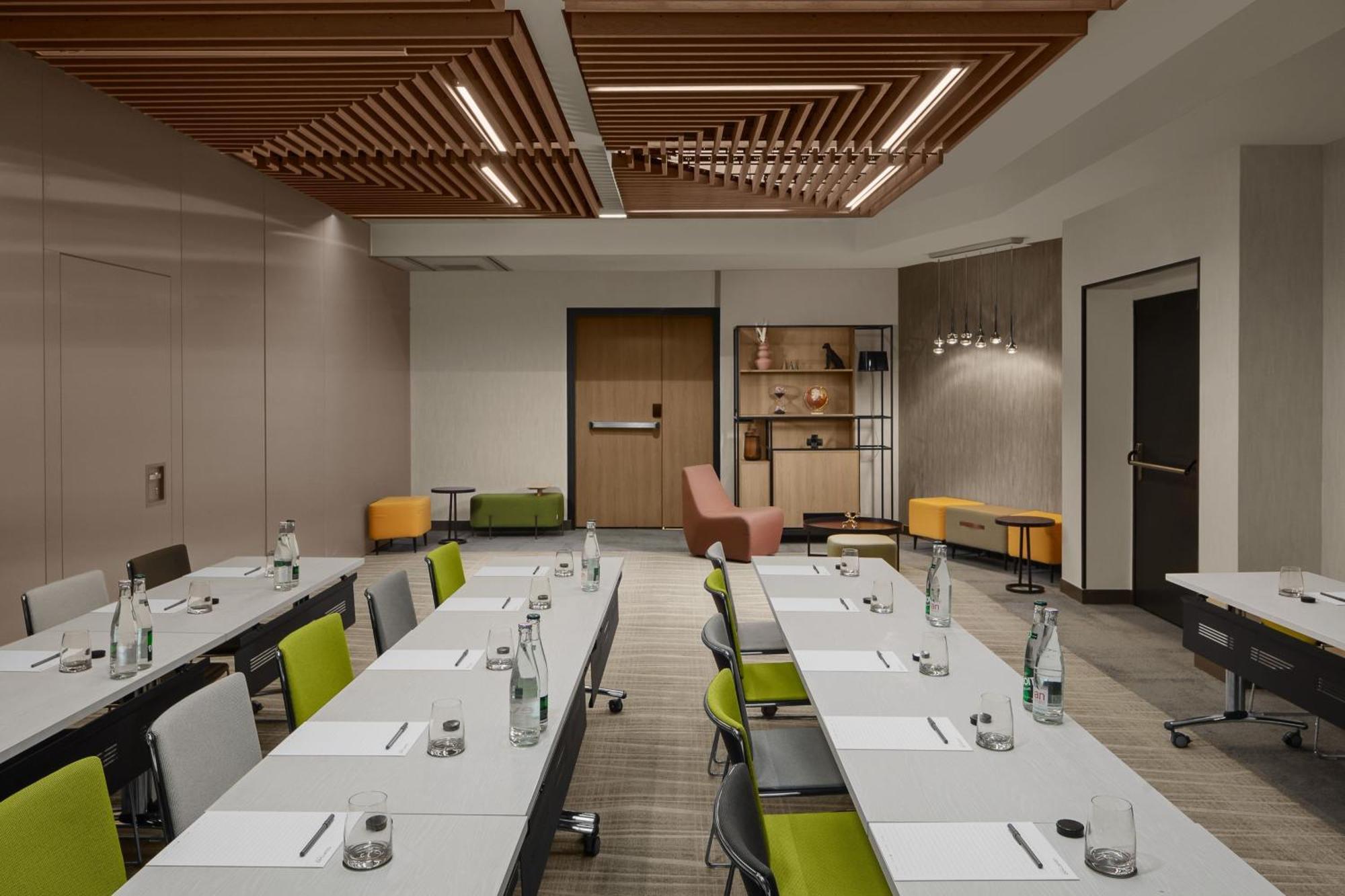 Courtyard By Marriott Paris Porte De Versailles Issy-les-Moulineaux Exterior foto