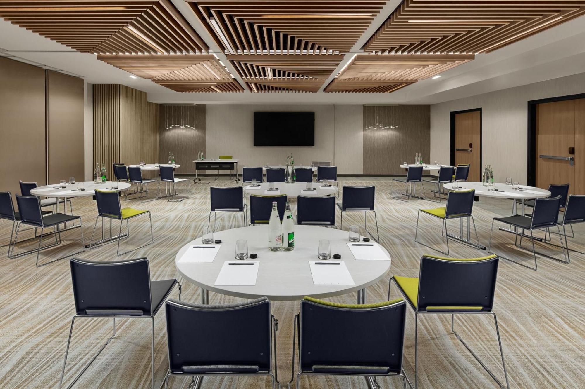 Courtyard By Marriott Paris Porte De Versailles Issy-les-Moulineaux Exterior foto