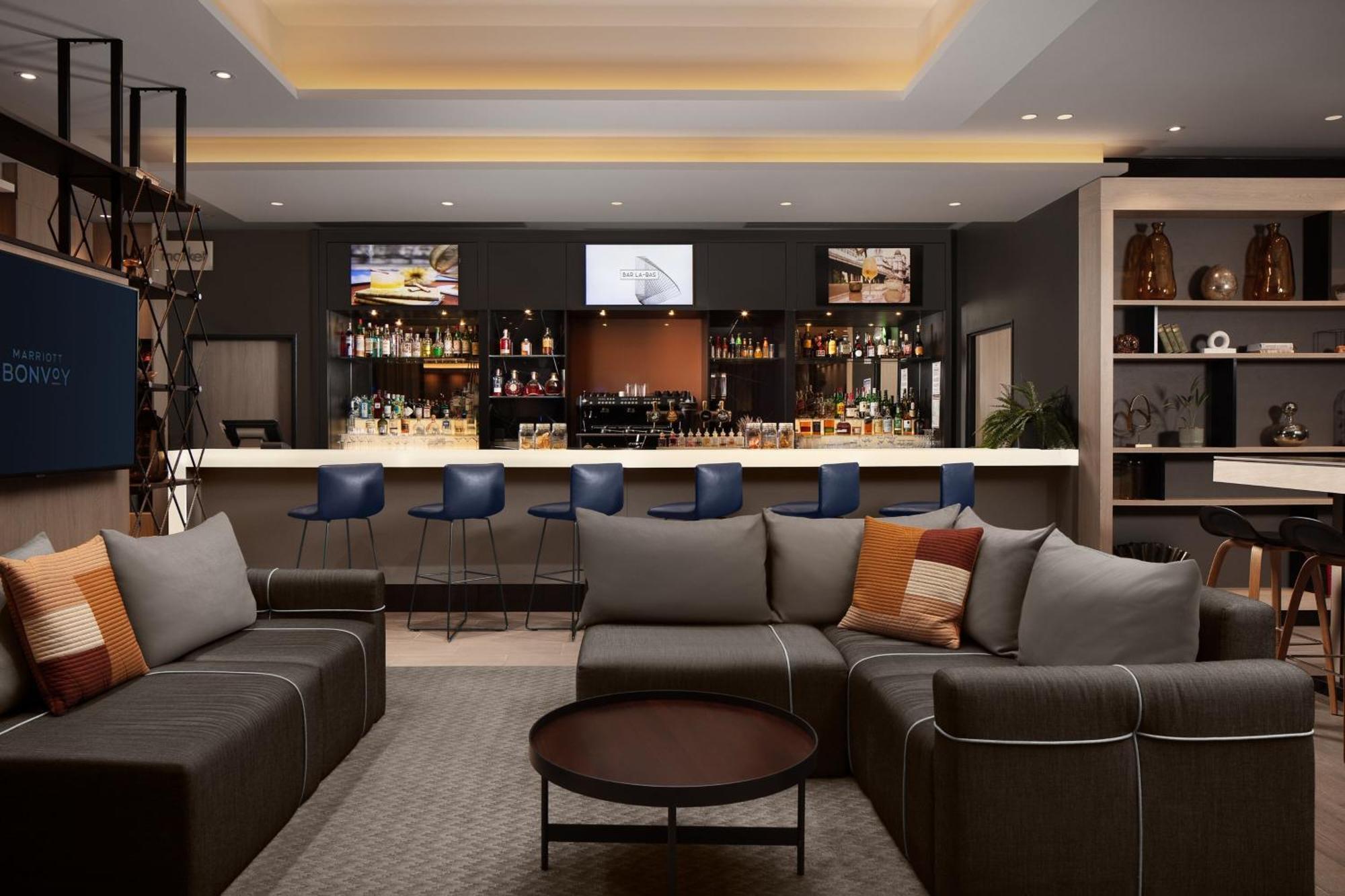 Courtyard By Marriott Paris Porte De Versailles Issy-les-Moulineaux Exterior foto